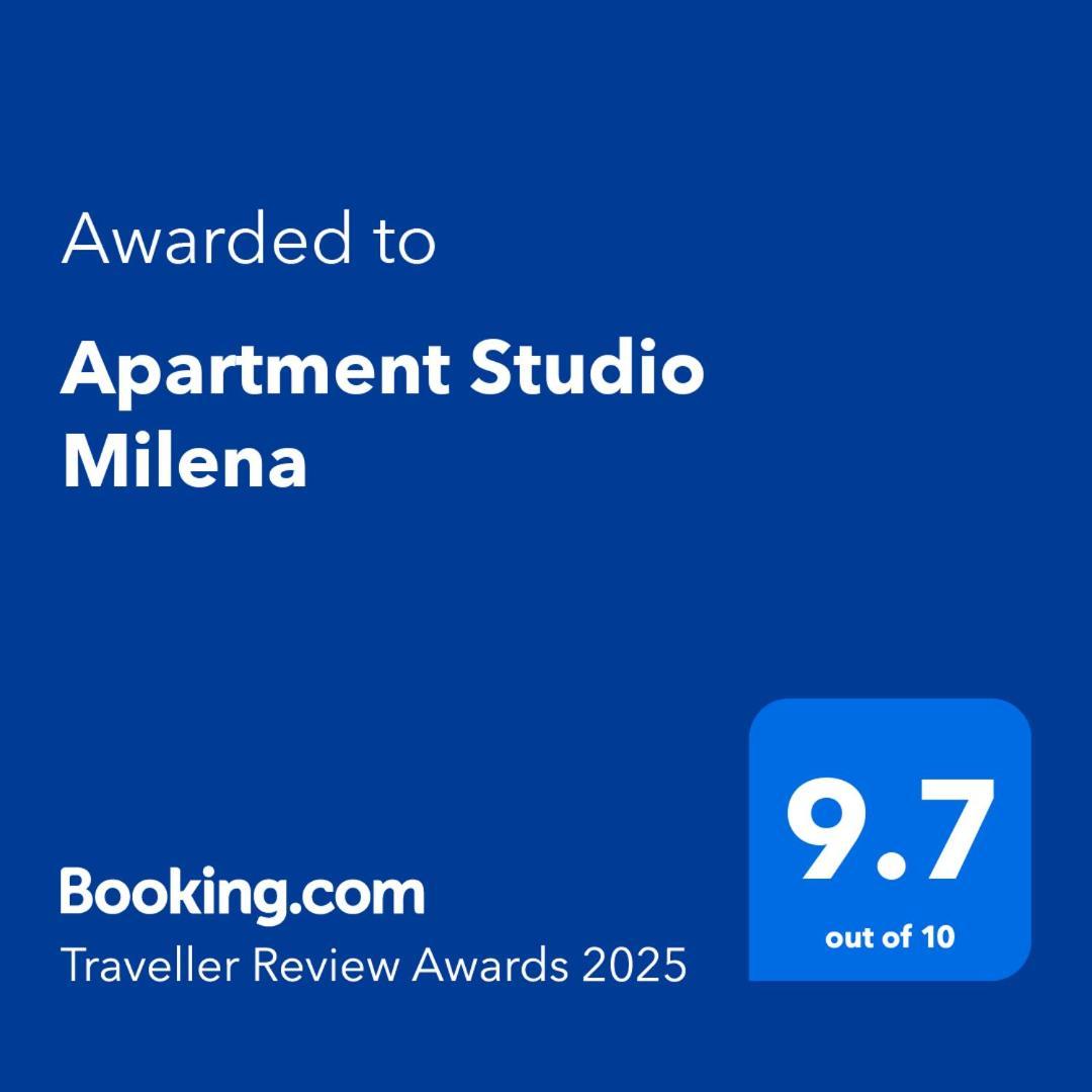 Apartment Studio Milena ซูโบติกา ภายนอก รูปภาพ